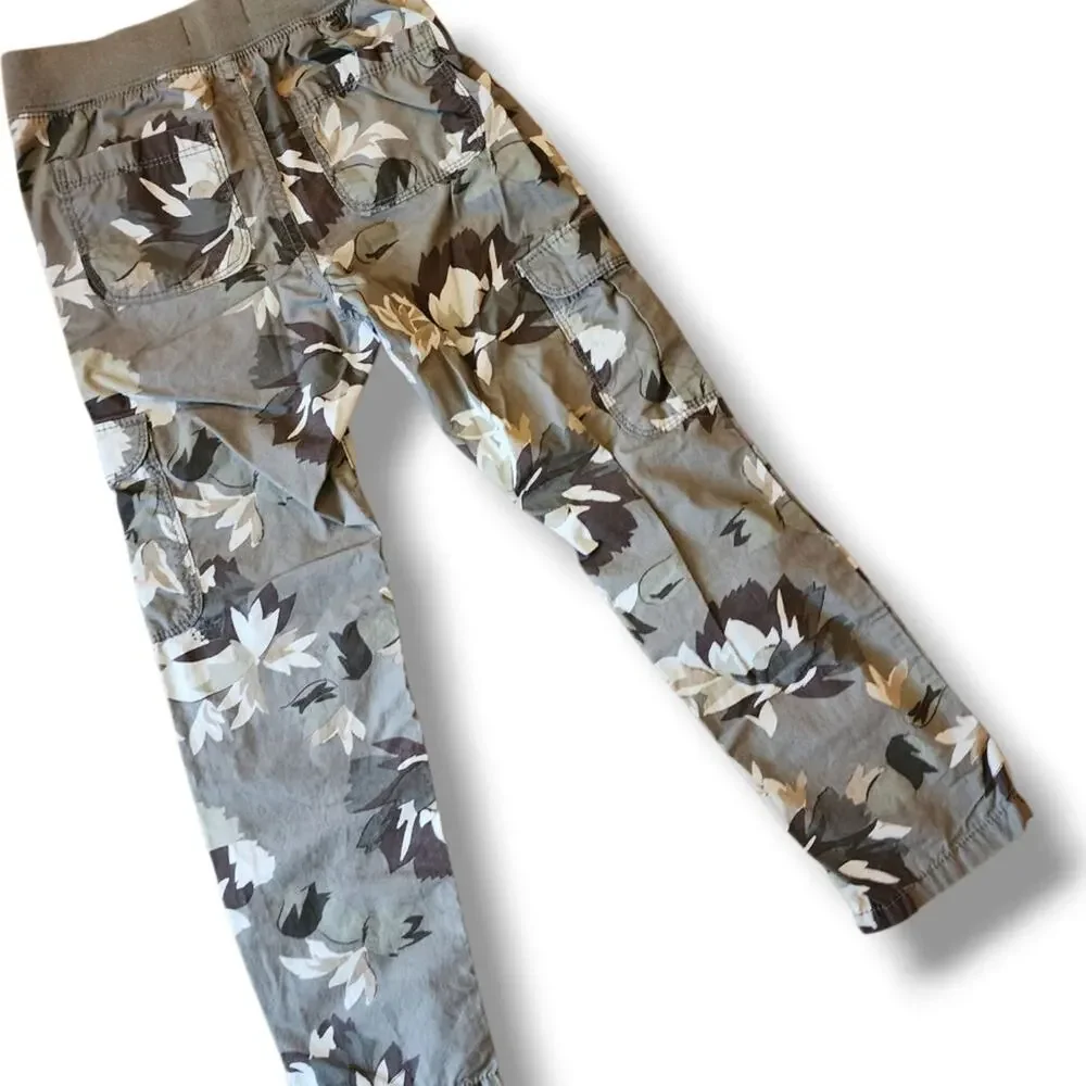 Old Navy Camoflauge Leaf Print Girls Cargo Pants